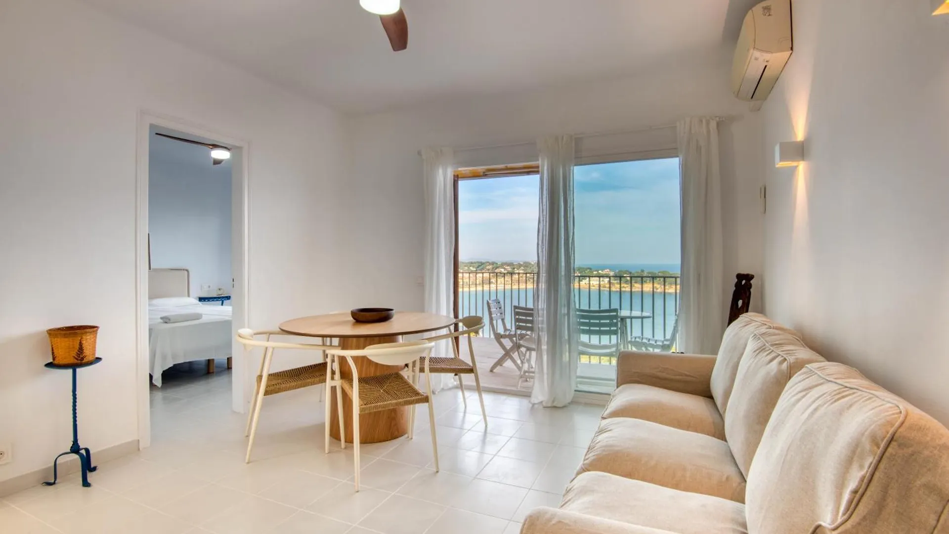 Eden Mar Apt 19 Sant Feliu de Guixols Spain